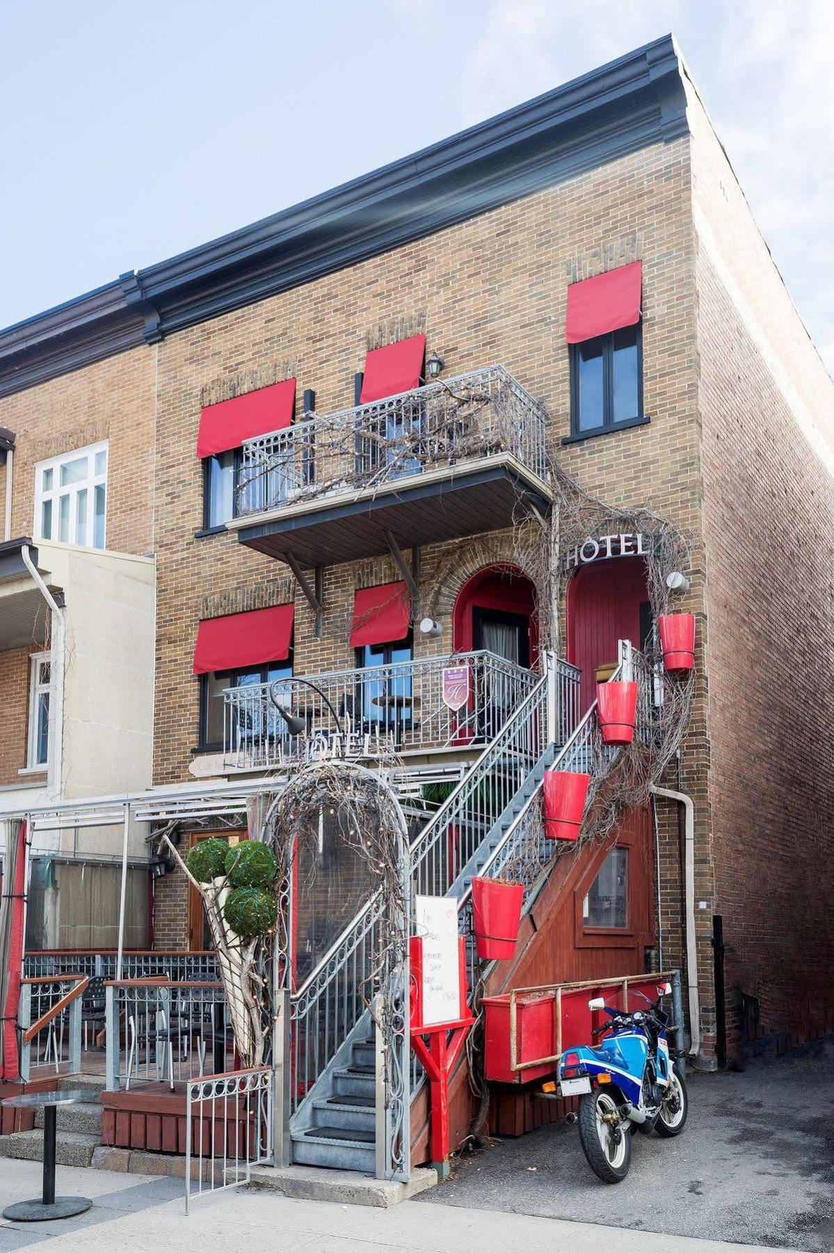Petit Hotel - Cafe Krieghoff Quebec Exteriér fotografie